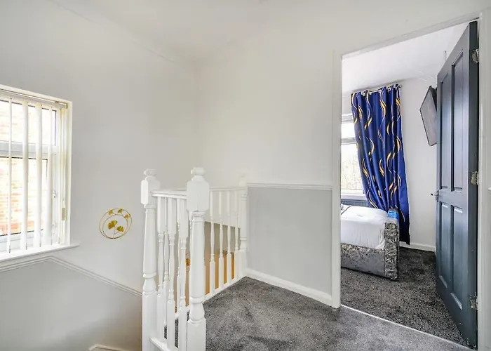 *328ol* For Your Relaxed & Cosy + Parking *